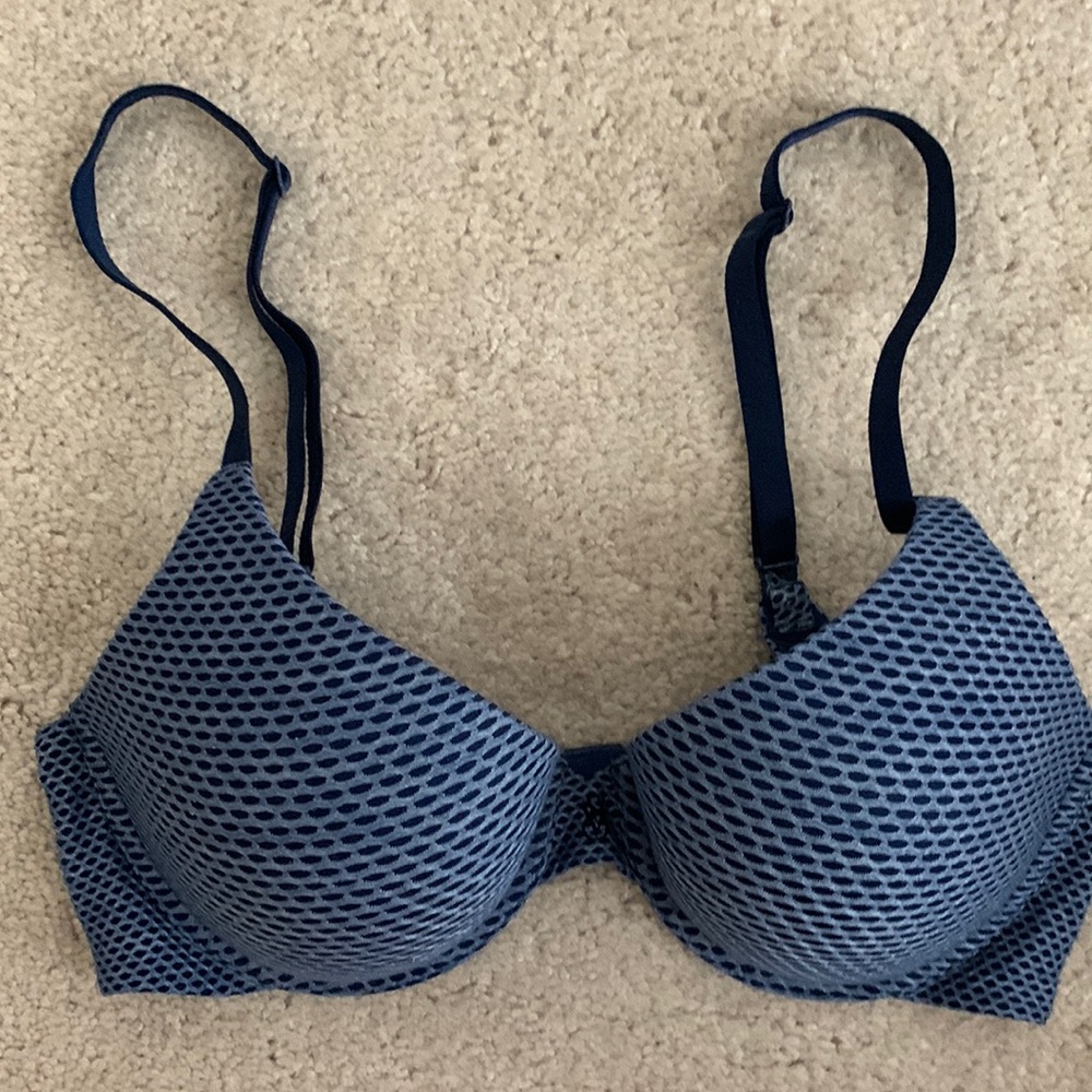 Victoria’s Secret Uplift Semi Demi bra